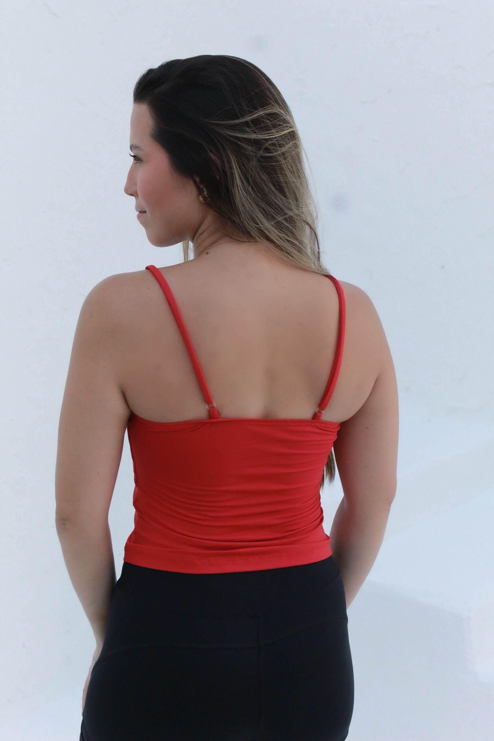 regata básica alça fina regata básica alça fina